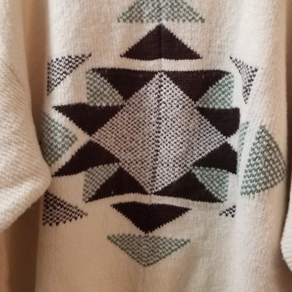 a.n.a Womens Crew Neck Long Sleeve Pullover Sweater quilted pattern - Picture 4 of 7